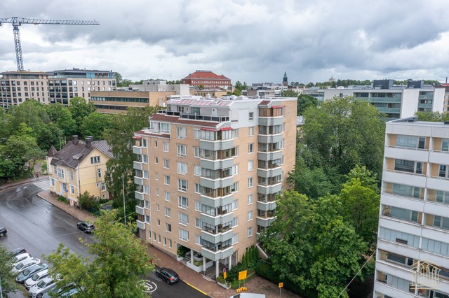 Kivenhakkaajankatu 2 a