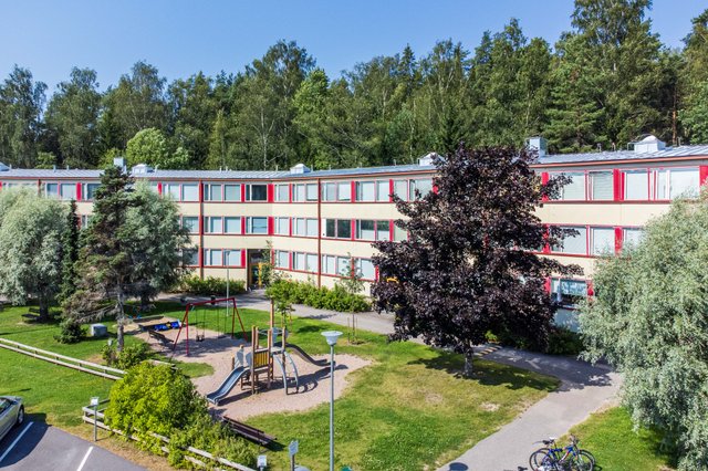 Ukonkivenpolku 2 F
