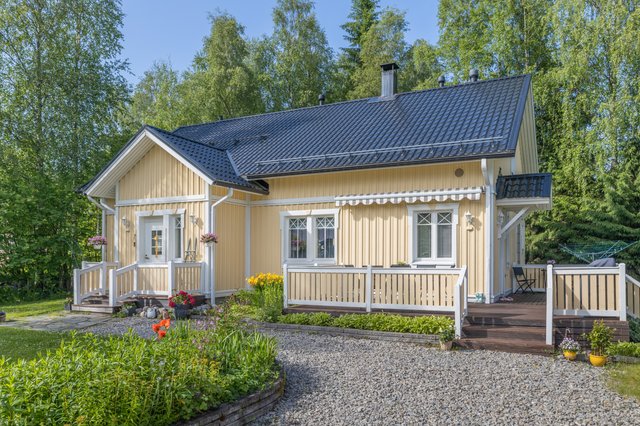 Nuoskapolku 8