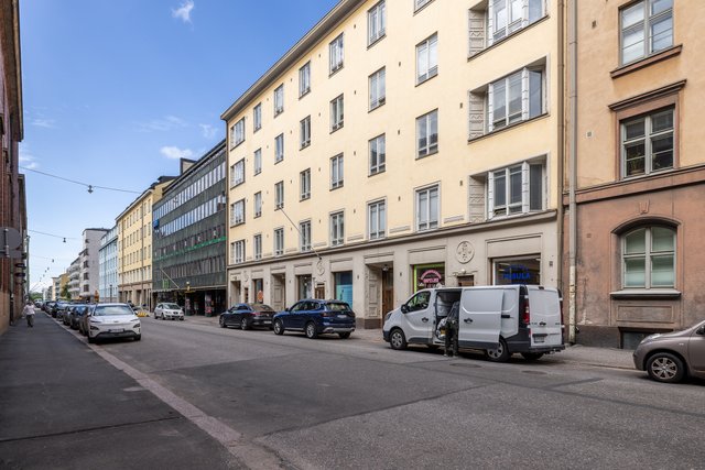 Eerikinkatu 25 C