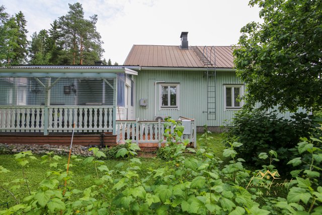 Puusepäntie 4