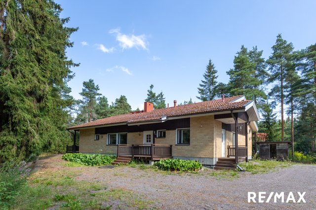 Kullanmäenrinne 14