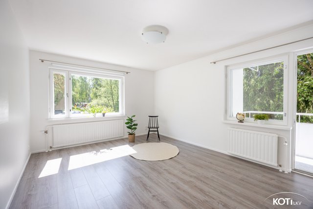 Rusthollarintie 13 A