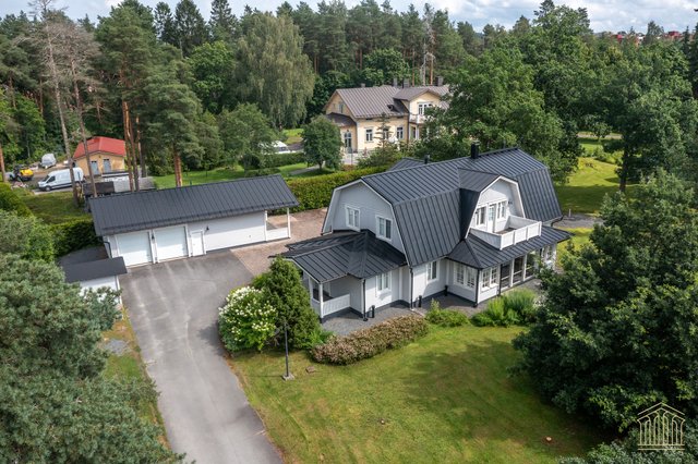 Meyerinpolku 4