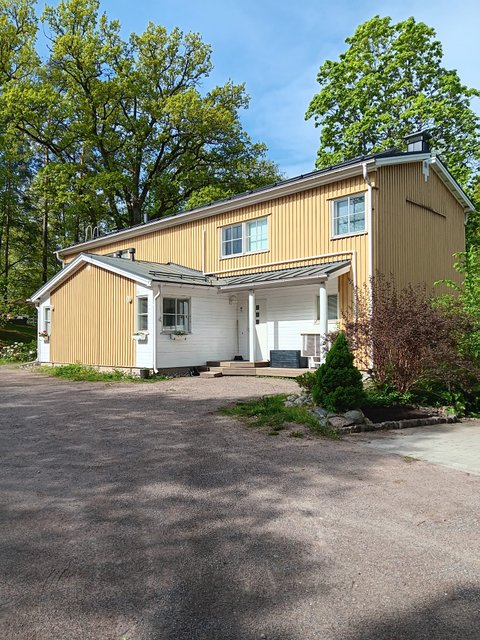 Tanssiaiskuja 5 C