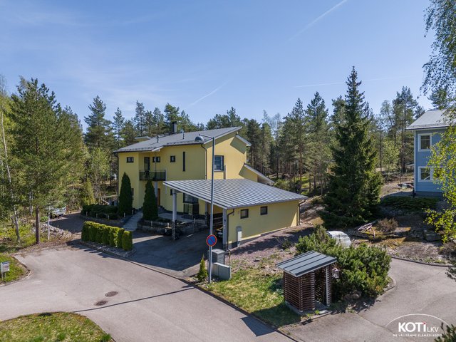 Huuhkajankuja 13