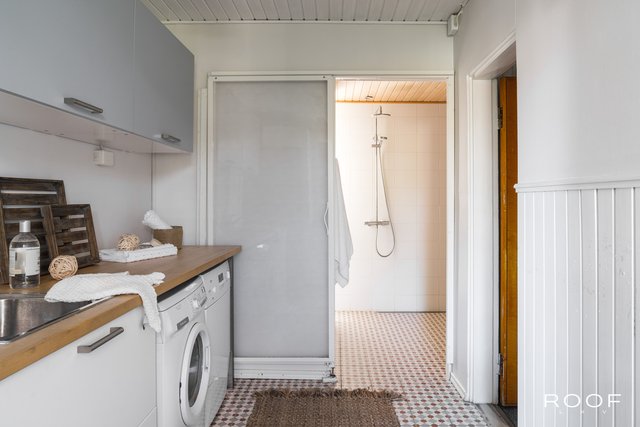 Luotsinmäenpuistokatu 12