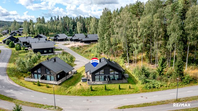 Salavantakunen 12