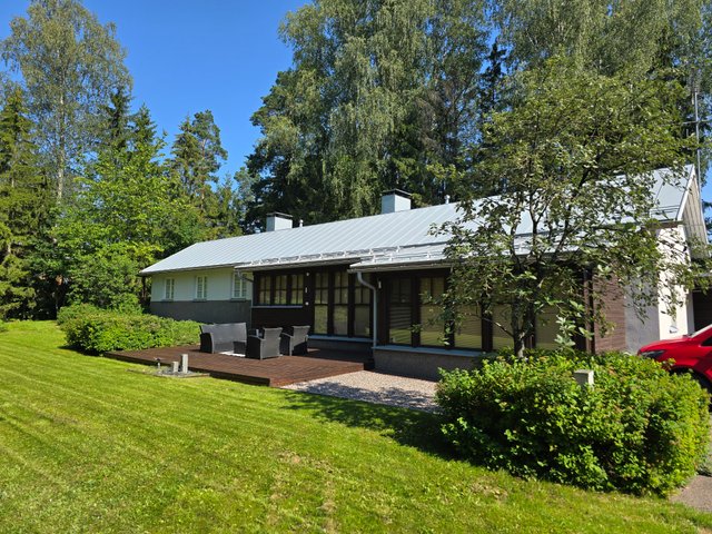 Ammattikoulunkatu 2