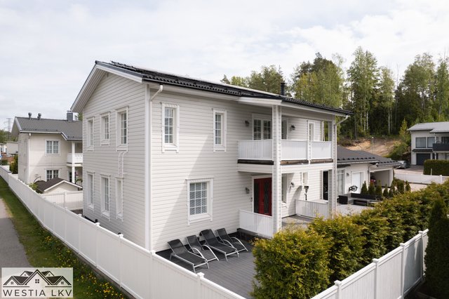Tillinmaanpolku 4