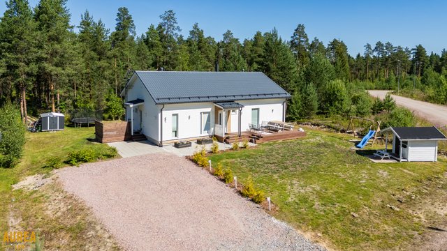 Holapankuja 8