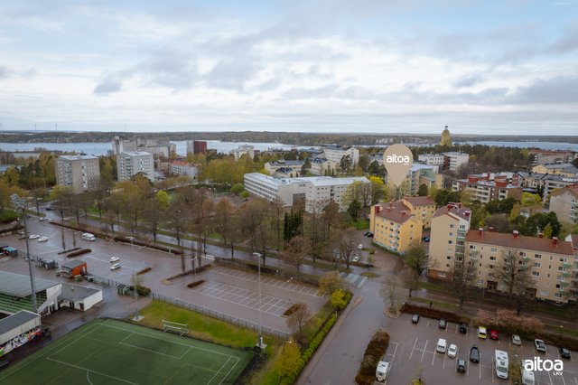 Puistotie 10 C