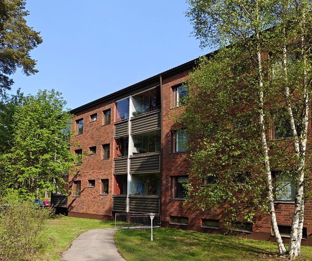 Postimestarintie 10 C