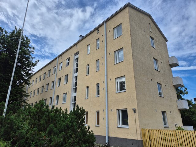 Talon julkisivu Gyldenintieltä katsottuna