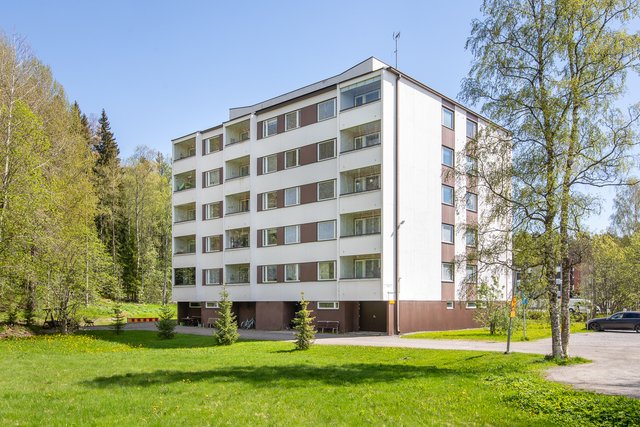 Vallipolku 4