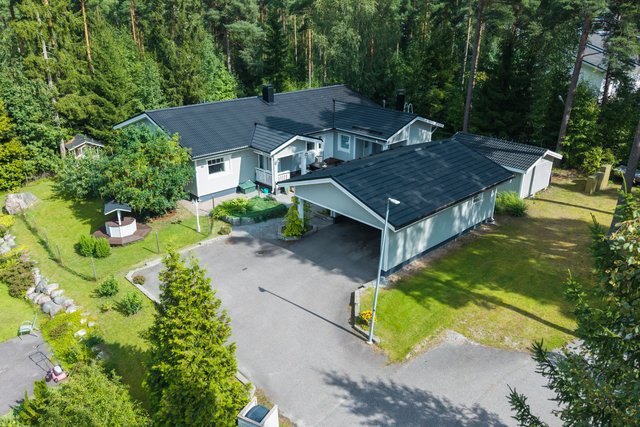 Karpalotie 16