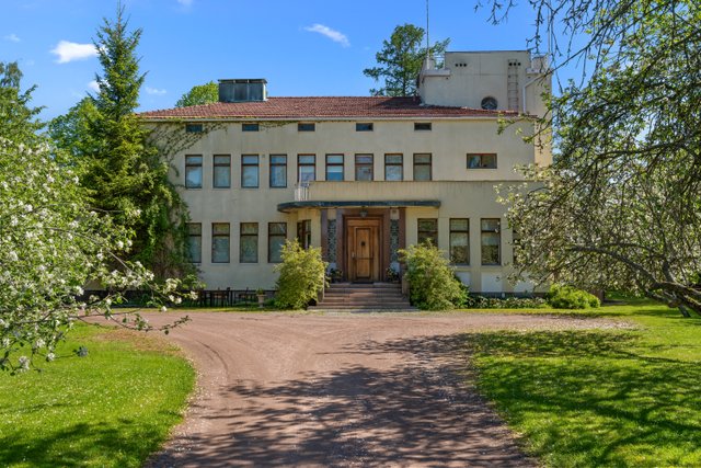 Pinkkiläntie 21