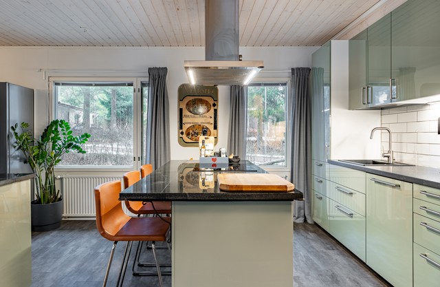 Kuusitie 6