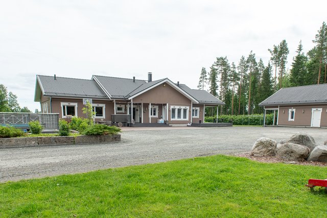 Mettätie 46