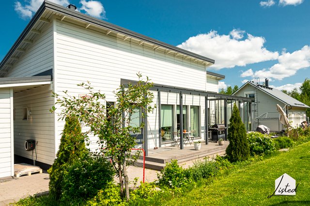 Jäkälätie 18
