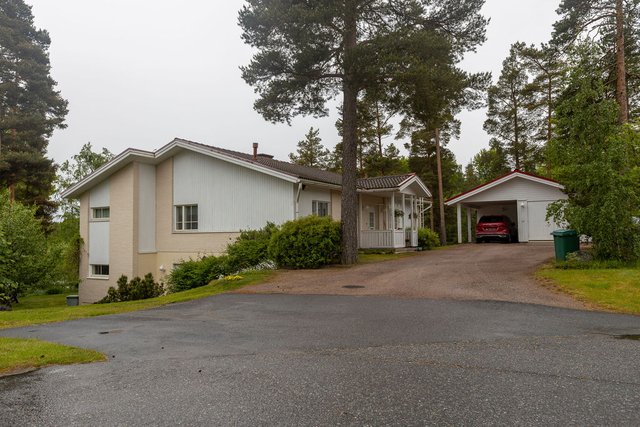 Menninkäisenkuja 21