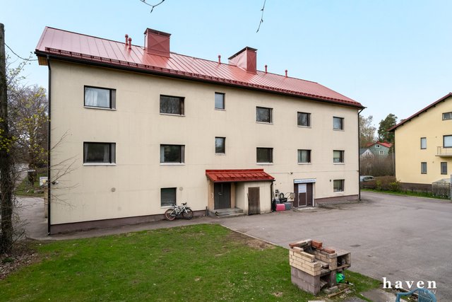 Puusuutarintie 1 A