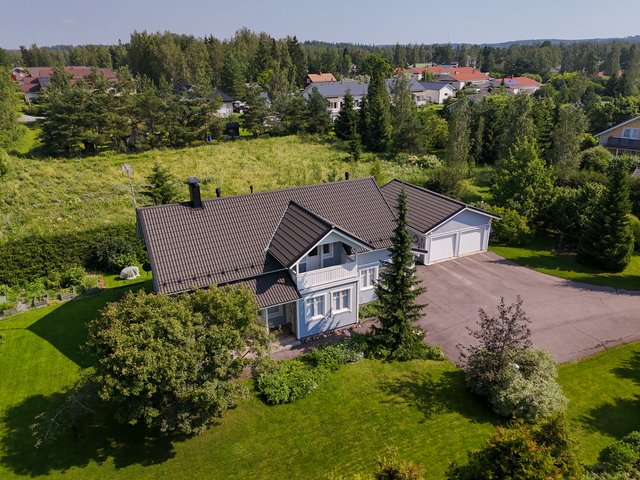 Toutainpolku 11