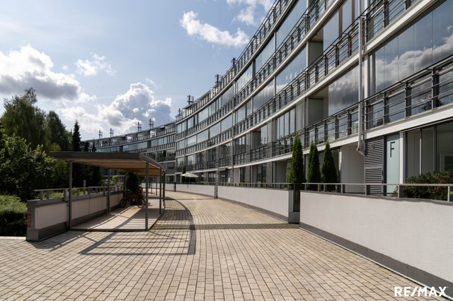 Silkkitehtaantie 1 A