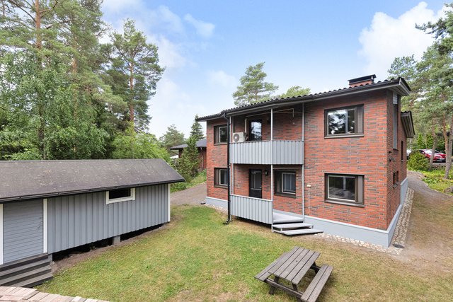 Kalliokuja 3