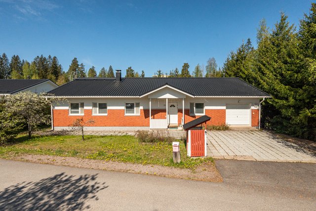 Veistäjäntie 21