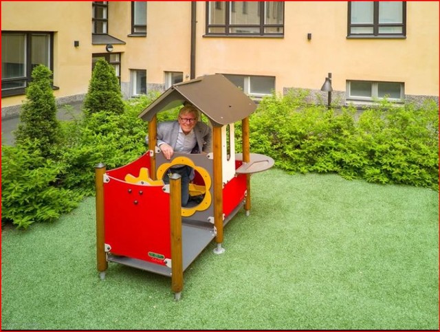 Tarjouskauppakatu 2 sähköinen B