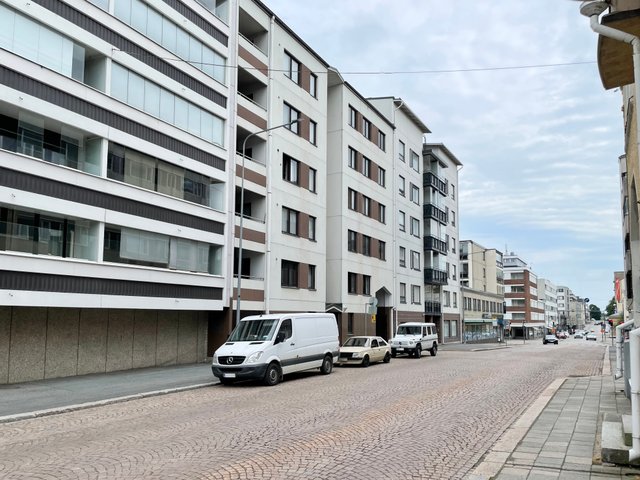 Hallituskatu 28 B