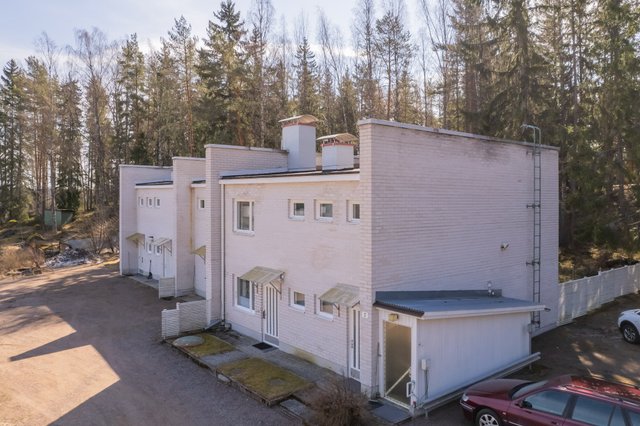 Kalliotie 2