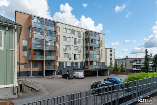 Iso Kylätie 21 B