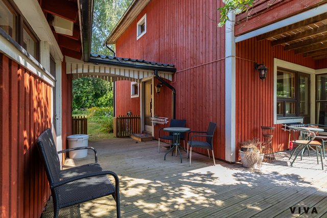 Sarvastonkaari 38