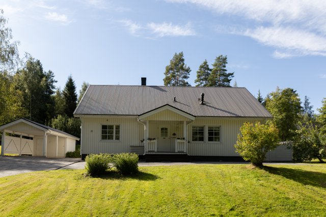 Mäkipellontie 13